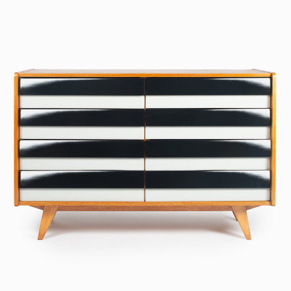 Chest of drawers U-453