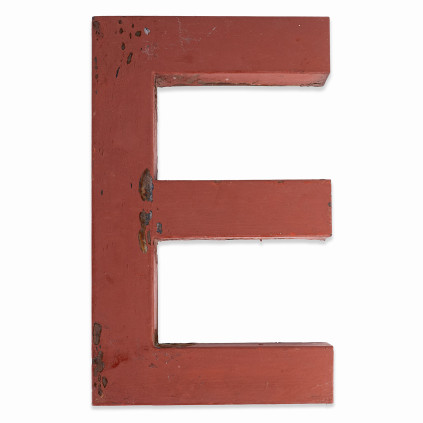 Kovové písmeno "E"